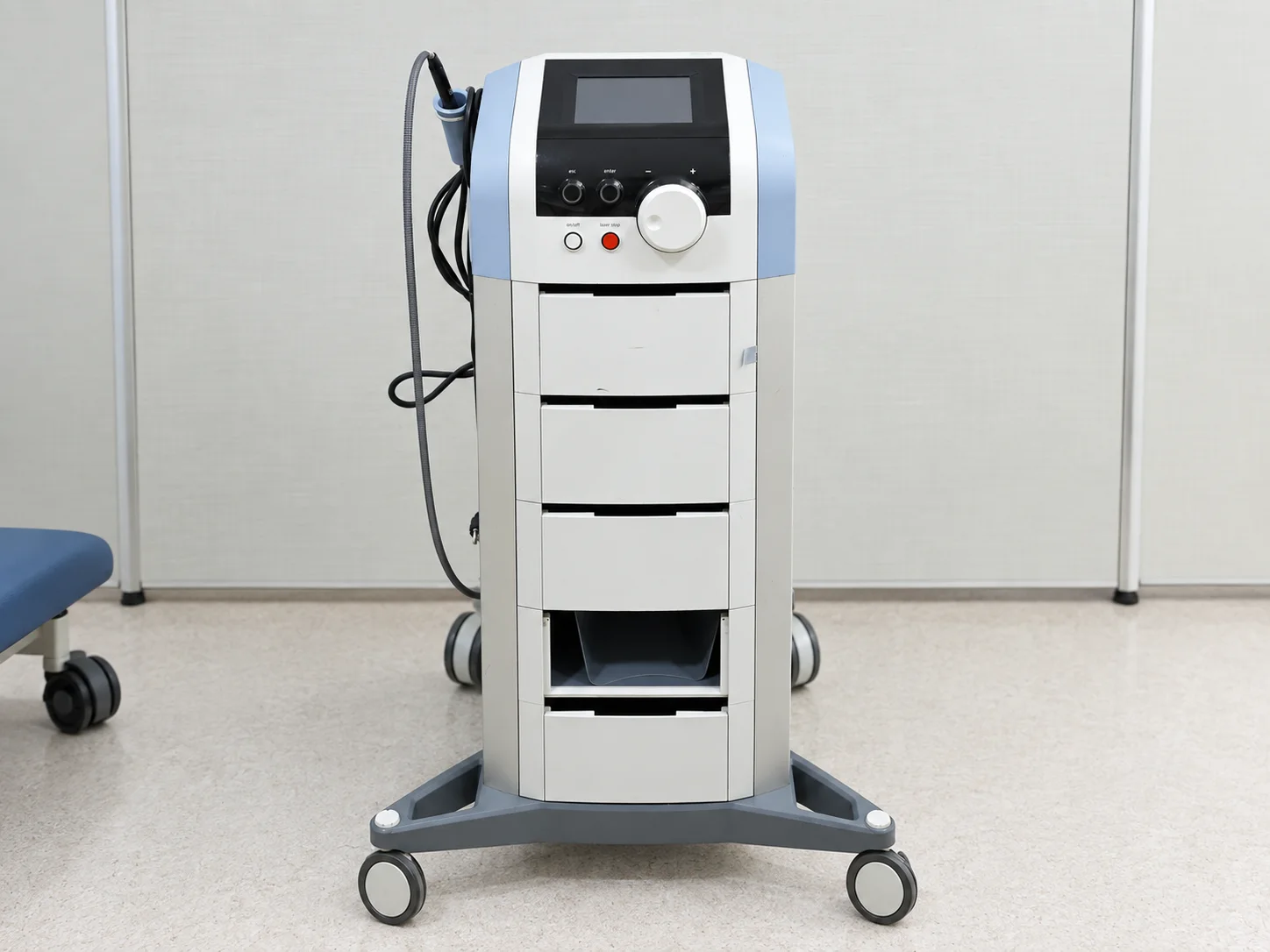 The FizyoCare High-intensity laser therapy unit